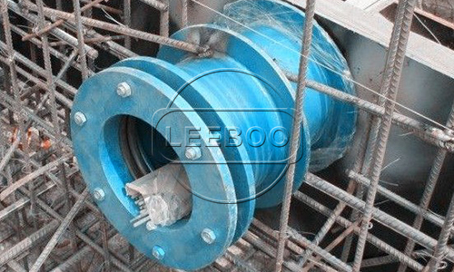 防水套管的長度能夠針對墻體的厚度進行調(diào)節(jié)